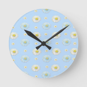 Horloge Ronde Motif marguerrier sur arrière - plan bleu clair