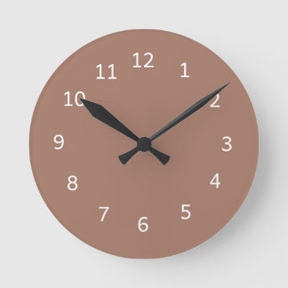 Horloge Ronde Mousse au Moka Une Couleur Brun Chocolat Minimalis