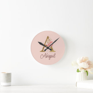 Horloge Ronde Nom personnalisé Blush Rose Gold Lettre A