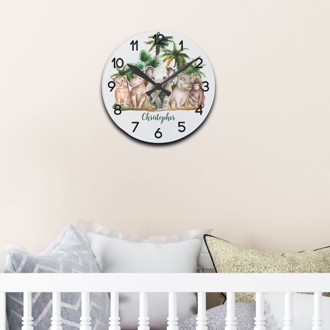 Horloge Ronde Nom personnalisé Safari Animaux Palm Trees Nursery (Créateur téléchargé)