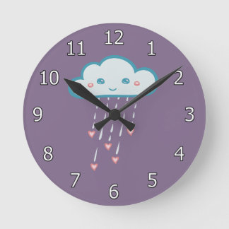 Horloge Ronde Nuage de pluie bleu heureux pleuvant les coeurs