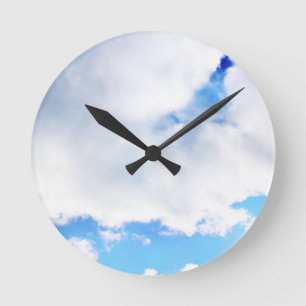 Horloge Ronde Nuages blancs et ciel bleu