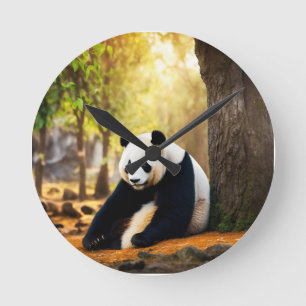 Horloge Ronde Panda en réflexion – Méditation paisible au pied d