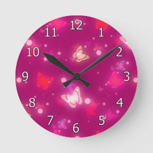 Horloge Ronde Papillons Lumineux Magenta Rose Design