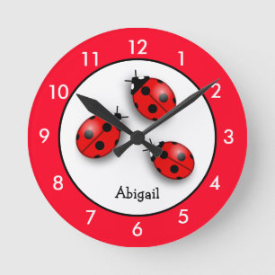 Horloge Ronde Personalized Red Ladybug Round Clock