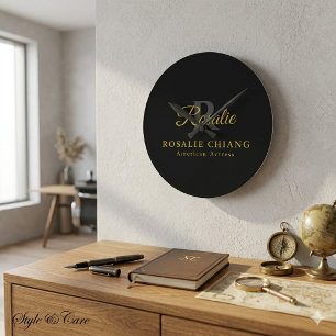 Horloge ronde personnalisée avec monogramme et nom