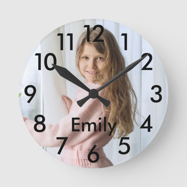Horloge Ronde Photo personnalisé et moderne avec nom (Recto)