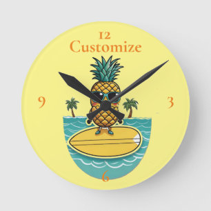 Horloge Ronde Pineappa Surfer Dirige Une Vague Thunder_Cove