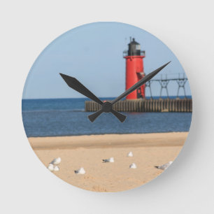 Horloge Ronde Plage avec mouettes et phare