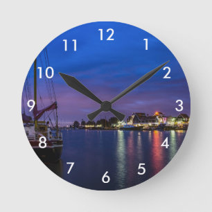 Horloge Ronde Port de Volendam illuminé la nuit