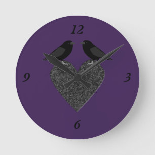 Horloge Ronde Ravens gothiques et Coeur noir