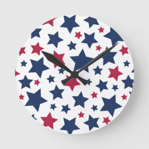 Horloge Ronde Red and Blue Stars - motif de drapeau américain