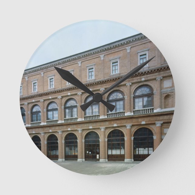 Horloge Ronde Restant l'aile d'un monastère, maintenant l'Académ (Recto)