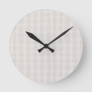 Horloge Ronde Rose pâle délicat carreauté 