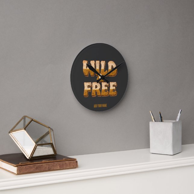 Horloge Ronde Sauvage et Libre - Rétro Typographie Groovy des an (Bureau)