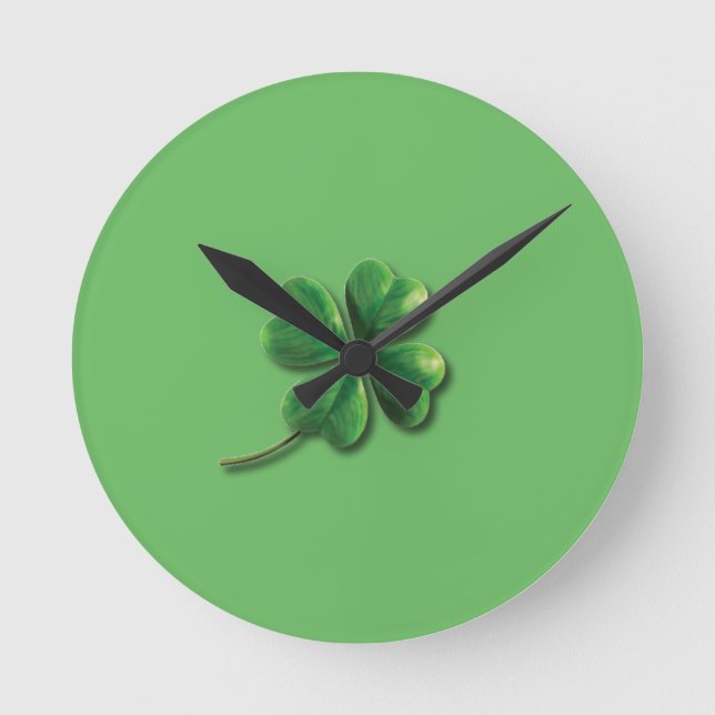 Horloge Ronde Shamrock irlandais vert moderne (Recto)