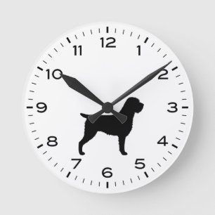 Horloge Ronde Silhouette À poils durs allemande Pointer Dog