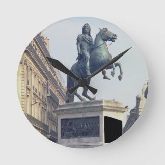 Horloge Ronde Statue d'Equestrian de King Louis XIV (1816-22)
