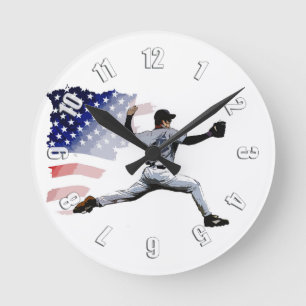 Horloge Ronde Sur le monticule - Joueur de baseball et drapeau a