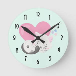 Horloge Ronde Sweet Kitty Chat Dormir avec un grand coeur en arr