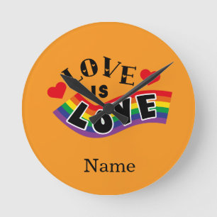 Horloge Ronde Tape arc-en-ciel « L'amour est l'amour » avec typo