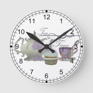 Horloge Ronde Temps de thé ! Art lilas de théière, de tasse de