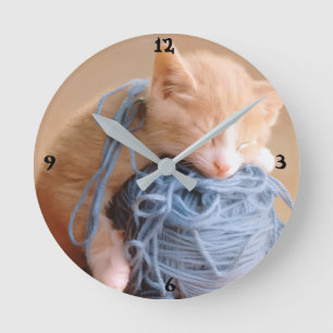 Horloge Ronde ""Tisser des rêves, un coup à la fois"