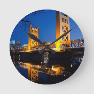 Horloge Ronde Tower Bridge - Sacramento, CA