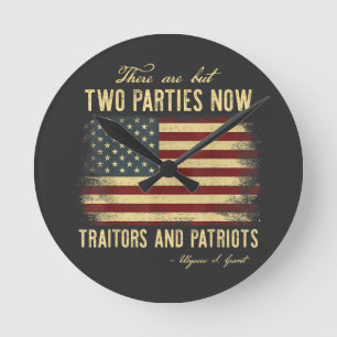 Horloge Ronde Traitors et Patriotes 