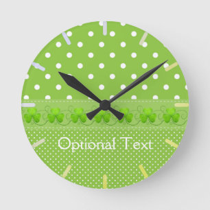 Horloge Ronde Vert, points et Shamrocks