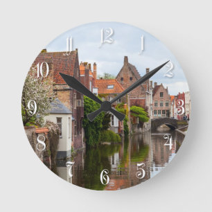 Horloge Ronde Vieilles maisons en Bruges, Belgique
