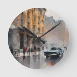 Horloge Ronde Voiture bleue vintage à Foggy Cityscape