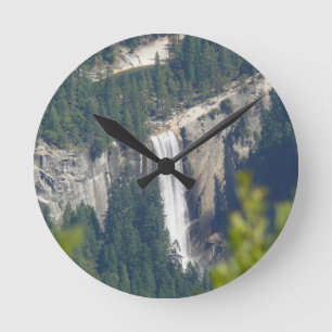 Horloge Ronde Vue sur Vernal Falls depuis Glacier Point, CA
