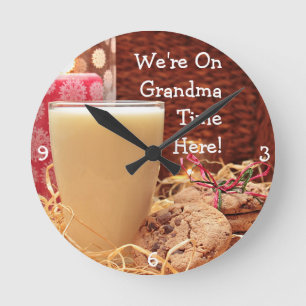 Horloge Ronde "We're On Grand-Mère Time Here" & Cookies and Milk