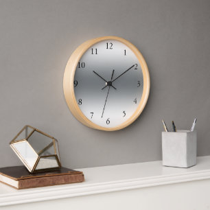 Horloge Tons modernes d'argent tendance