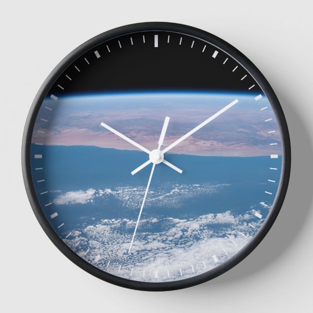 Horloge Vue Sur La Côte Sud-Ouest De L'Afrique. (Recto)
