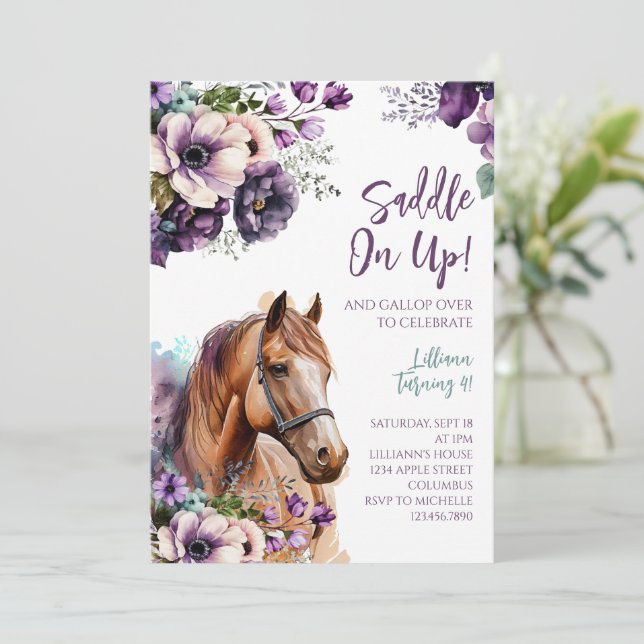 Horse Anniversaire Invitation Fleurs violettes (Debout devant)