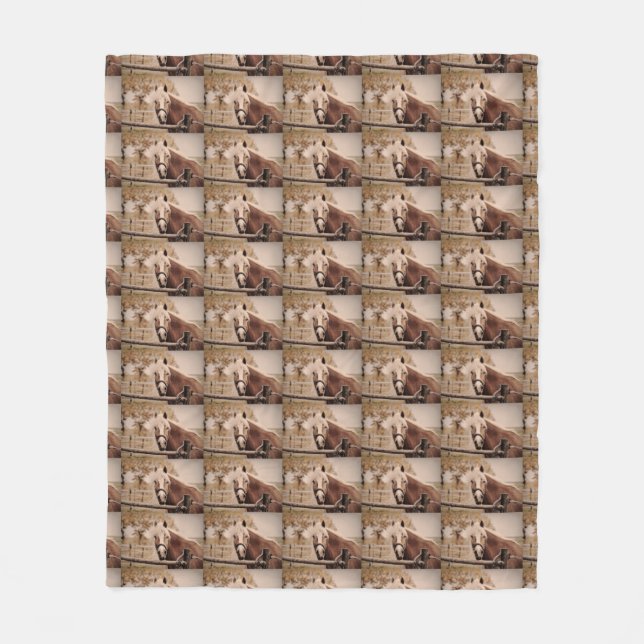 HORSE FLEECE BLANKET. (Front)