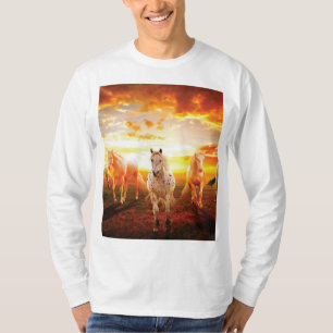 Horses at sunset throw pillow T-Shirt
