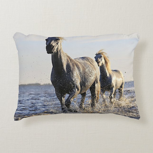 horses wet accent pillow (Front)