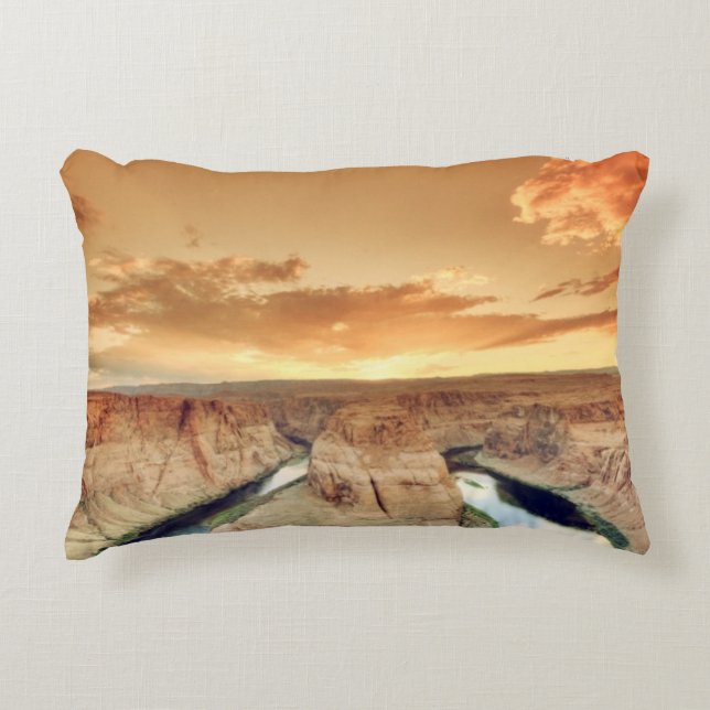 Horseshoe Bend Caynon Accent Pillow (Front)