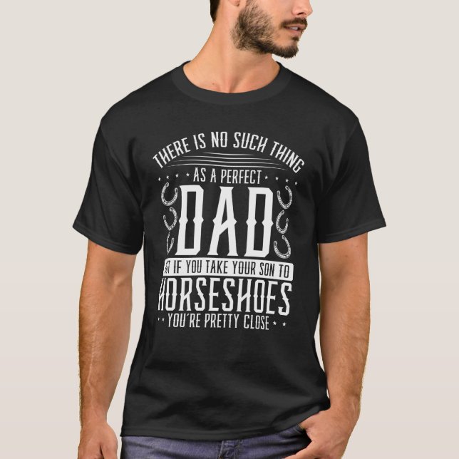 Horseshoe Pitching Dad Fathers Day Tournament Papa T-Shirt (Front)