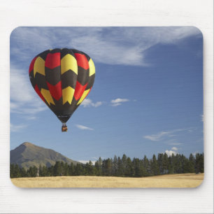 Hot Air Balloon near Wanaka, South Island, New Mouse Pad