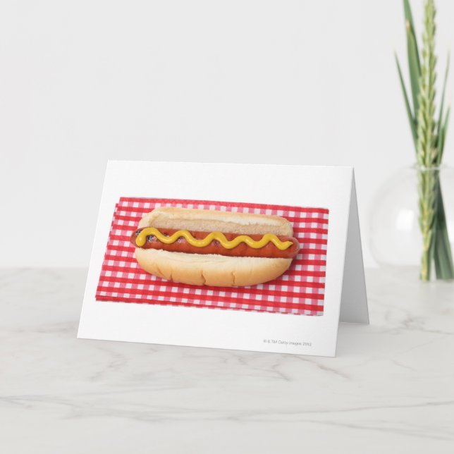 Hot Dog on Chequered Picnic Table Card (Front)