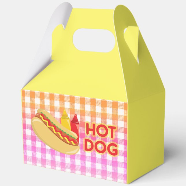 Hot Dog on Gingham Picnic Tablecloth w/ Condiments Favor Box (Front)