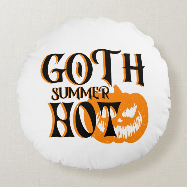 Hot Goth Summer-Horror Smiling Pumpkin Round Pillow (Front)