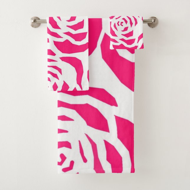 Hot Pink Leopard Print Bathroom Towel Sets (Insitu)