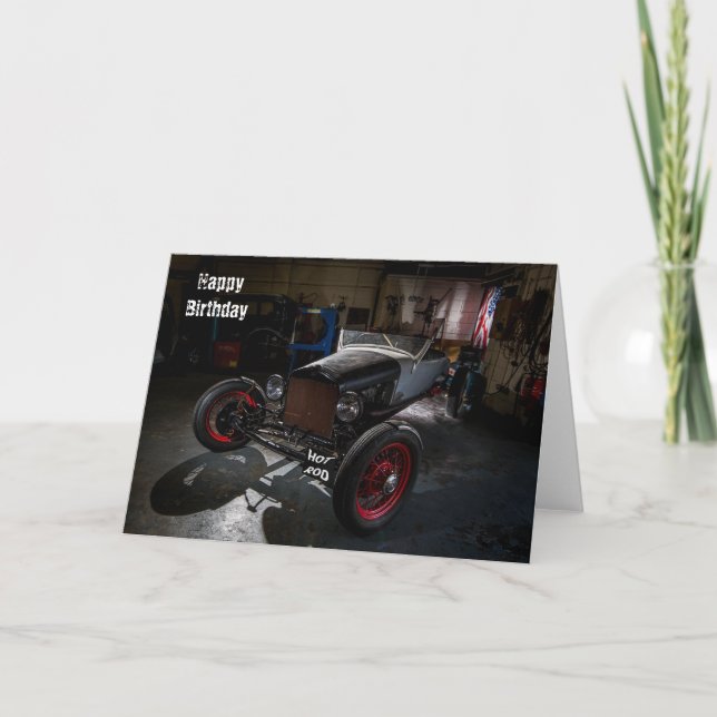 Hotrod dans un garage Bonne carte d'anniversaire (Devant)