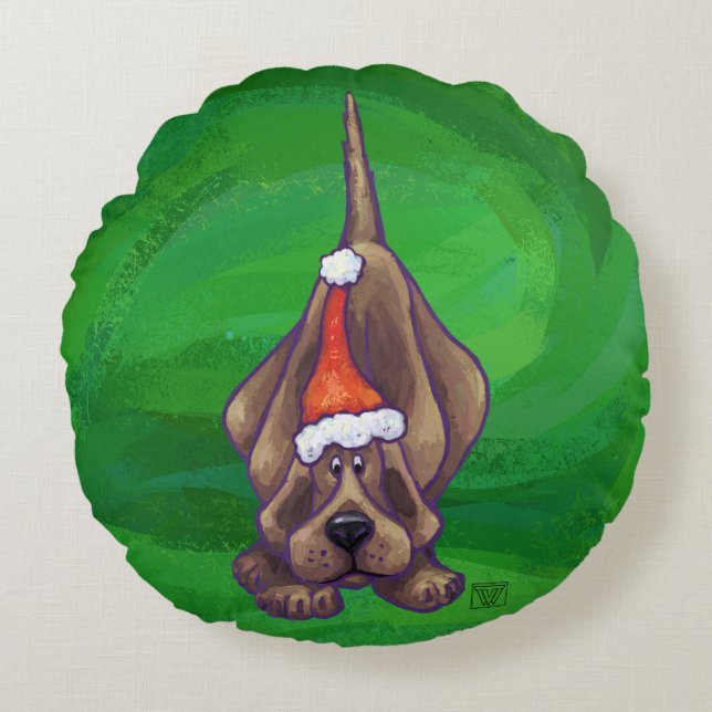 Hound Dog Christmas On Green Round Pillow (Front)