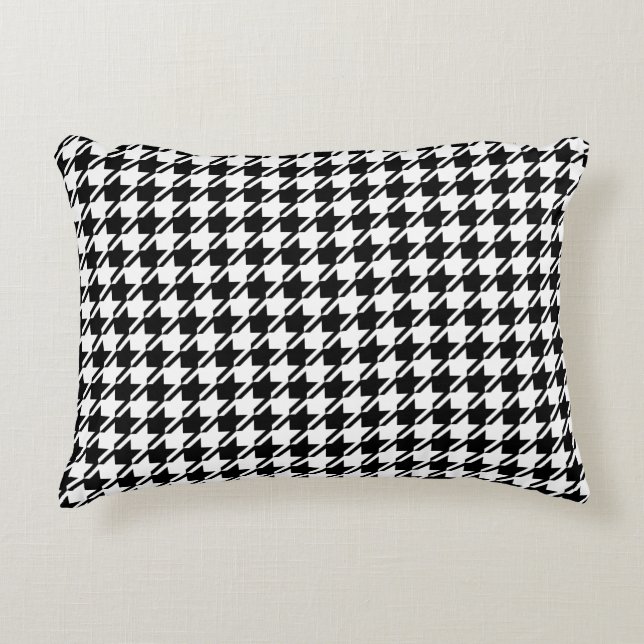 Houndstooth BW Rpt Pattern Accent Pillow (Front)